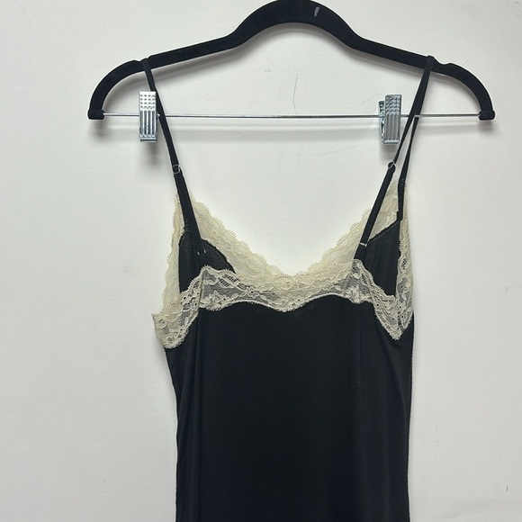 VICTORIA’S SECRET  Women's Lace Pyjamas, Size S/P - Picture 5 of 7